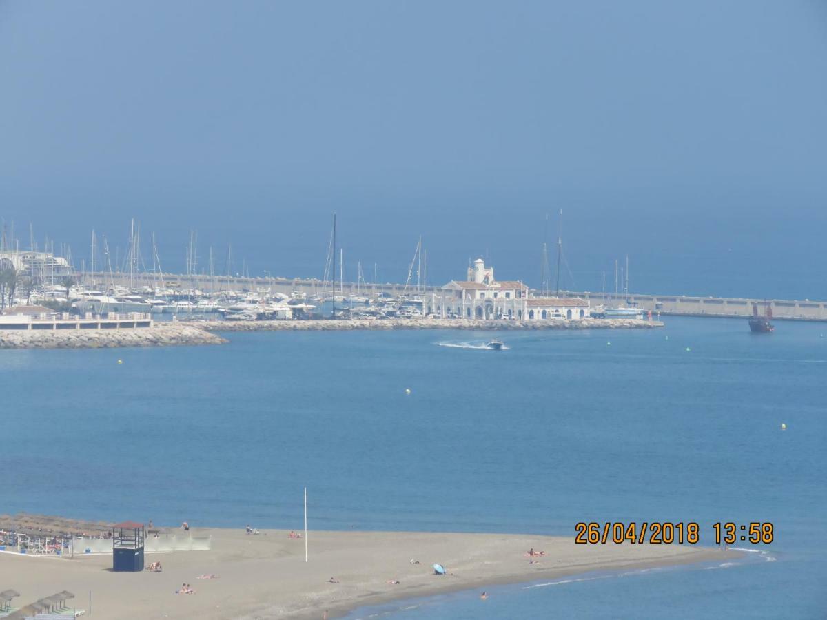 Benal Beach Apartments Malaga Exterior photo